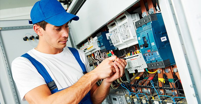 5 conseils pour choisir et appeler un bon électricien sur l'exemple de Moscou. Services d'électricien